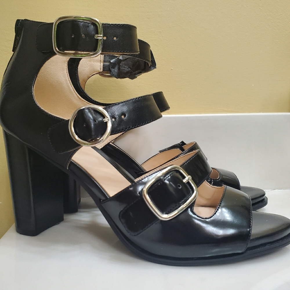 NWOT-New Nine West High Heel Sandals